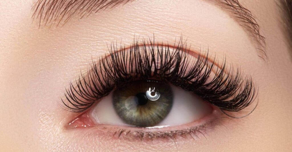 Natural Eyelash Extensions
