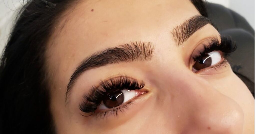 What are volume eyelash extensions